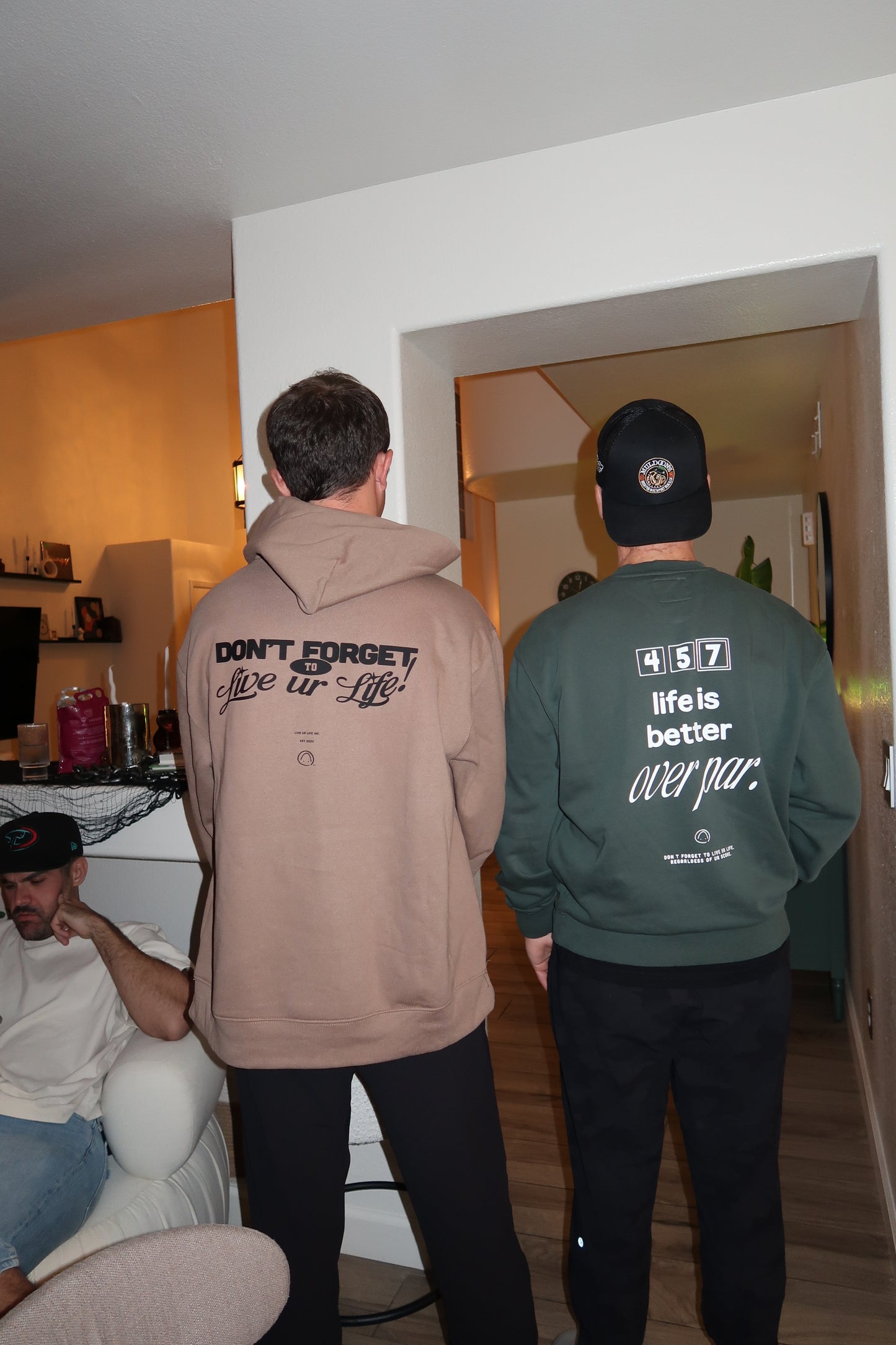 UNISEX HEAVYWEIGHT CREWNECK SWEATSHIRT